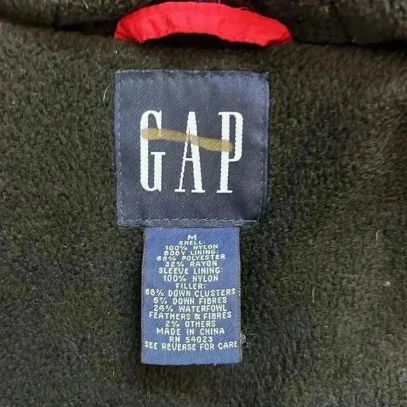 GAP puffer jacket - Picture 7 of 8